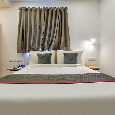 Hotel Oyo Townhouse 156 Maraimalai Nagar à Chennai Extérieur photo
