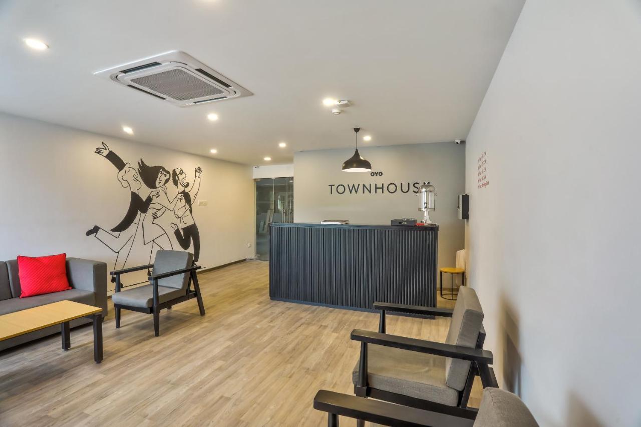 Hotel Oyo Townhouse 156 Maraimalai Nagar à Chennai Extérieur photo